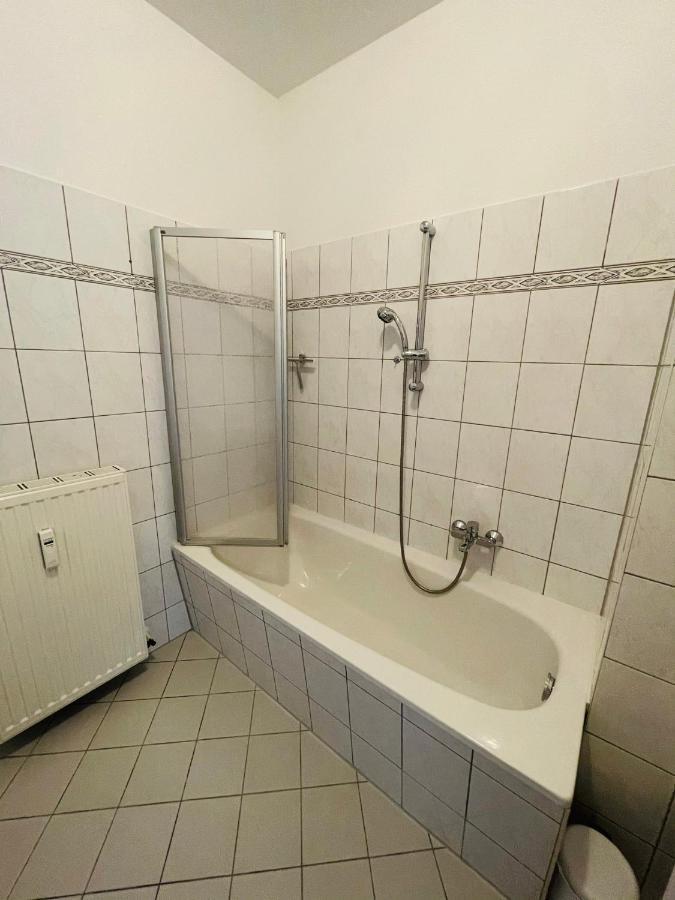 "Glueck Auf" Lichtdurchflutete Schicke Ferienwohnung In Zwickau Luaran gambar